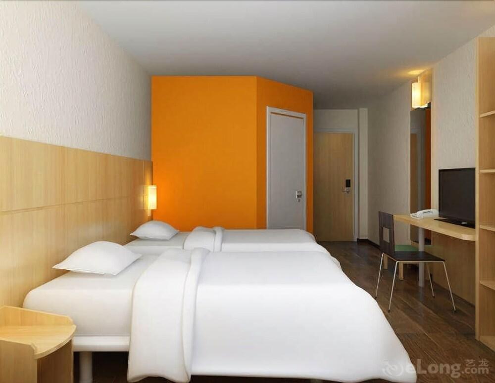 Ibis Changchun Jianshe Street Екстериор снимка